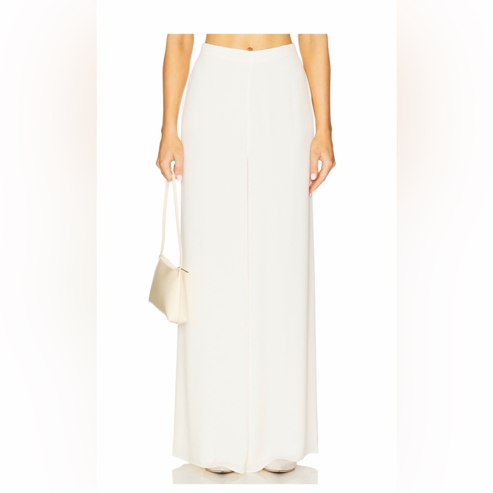 Alexis Verio Pant in Ivory